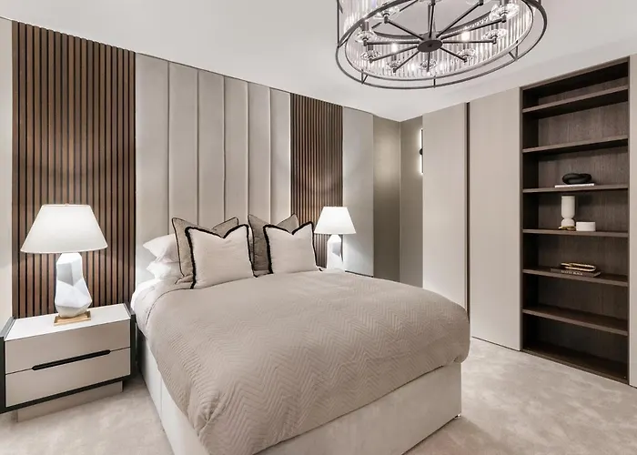 Luxury City Centre Oasis - Lux Spa Bath - Romantic